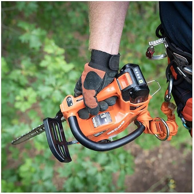 ECHO DCS2500T-12C1 56V TOP HAND CHAIN SAW W/ BATTERY AND CHARGER