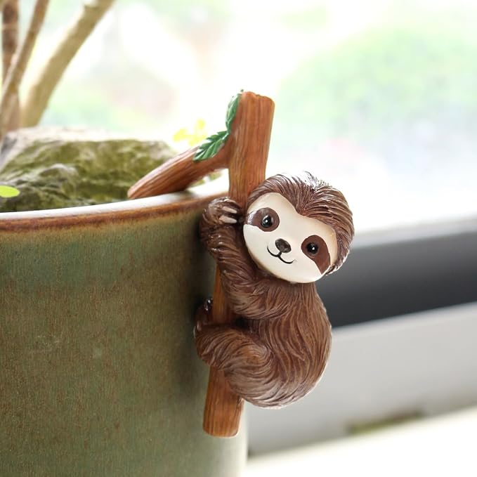 Cute Climbing Sloth Flower Pot Hugger Figurines Resin Hanging Animal Statue Planter Pot Decorations for Home Garden Fence Balcony Patio Lawn Yard Ornaments