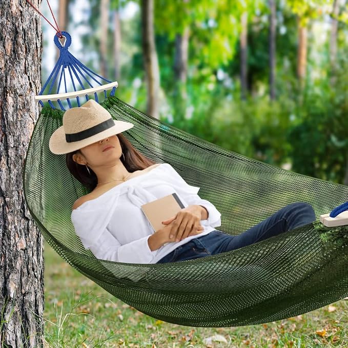 Outerman Camping Hammocks 290 * 150cm(Max 550lb),Breathable Soft Nylon Hammocks with Balance Beam Sturdy Metal Knot Tree Ropes and Travel Bag, Perfect for Outdoor/Indoor Patio Backyard etc.