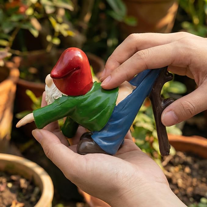 Gnome Statue Gnome Figurine Plant Pot Hugger | Resin Funny Gnome Hanger Ornament Garden Decor for Yard Lawn, Naughty Gift for Plant Parents