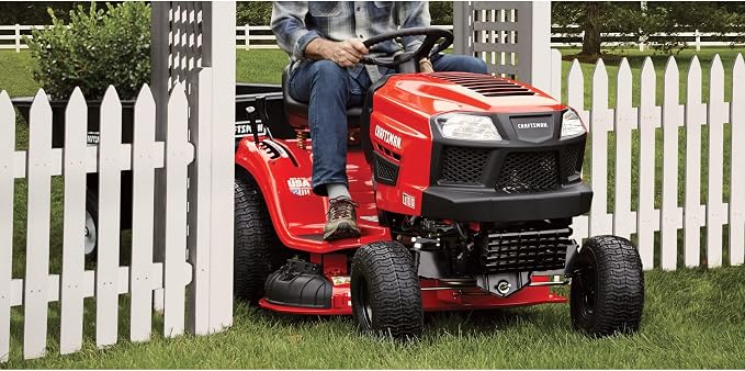 CRAFTSMAN 36" Gas Riding Lawn Mower with 11.5 HP* Briggs and Stratton Single-Cylinder Engine, Gas Lawn Tractor with 7-Speed Transmission, Red/Black (13AC77XYA93)