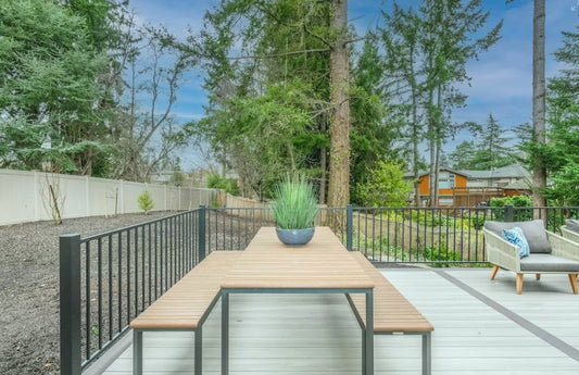 How to Choose the Perfect Outdoor Furniture for Your Deck