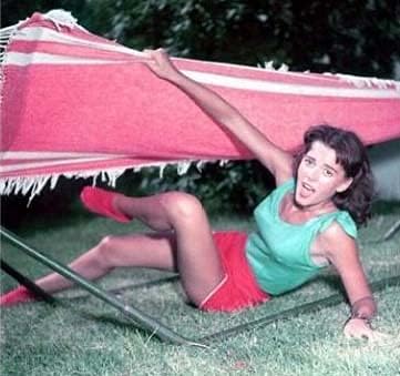 Posterazzi DAP110181 Natalie Wood - Falling Off Hammock Photo Print, 10 x 8, Multi