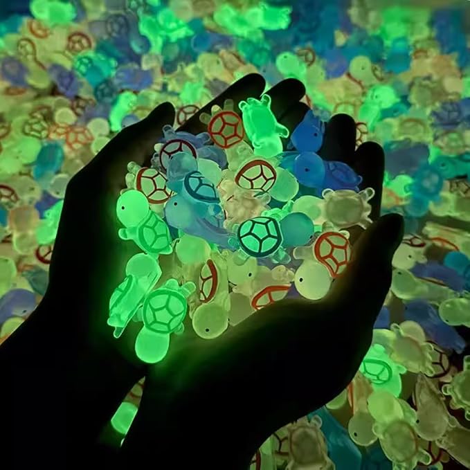U-Zimikee 50 Pcs Luminous Mini Resin Turtles, Miniature Turtle Figurines, Little Animal Figures Glow in the Dark, Small Tiny Animal to Hide, Micro Landscape Ornaments Mini Garden Dollhouse Accessories