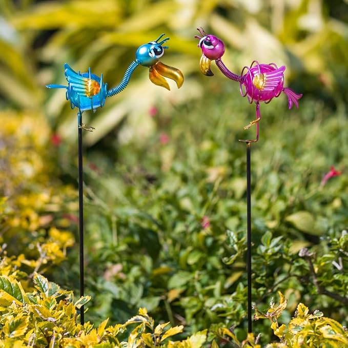 Outdoor Garden Solar Lights,2 Pack Decorative Solar Lights for Garden Decor,Flamingo Backyard Decor,Metal Solar Lights with Stakes for Yard Landscape Patio