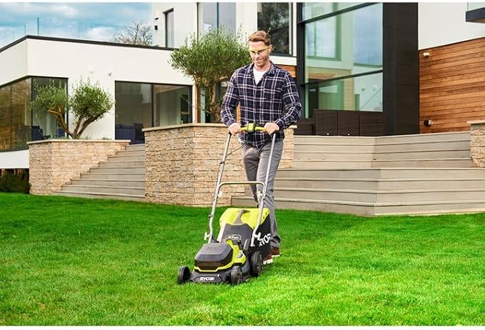 Ryobi RY18LM37A-240 Battery lawnmower 18V ONE+ 37cm 20-70mm 45 Lt 2x4.0 Ah