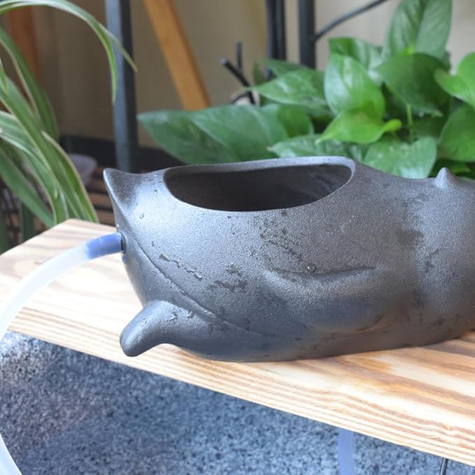 Outdoor Garden Fountain Spitter Pond Water Feature DIY Ceramic Animal Decoration Waterfall (Penguin)