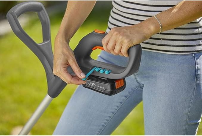 Gardena SmallCut Cordless Trimmer 23/18V P4A Ready-To-Use Set: Grass Trimmer with 230 mm Cutting Circle, Ergonomic Handle, Light Weight, Integrated Replacement Cutting Blade (14702-20)