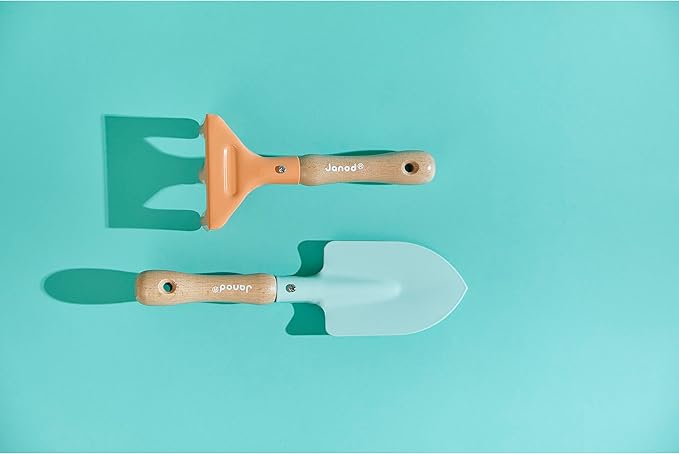 Janod - Happy Garden Set of 2 Gardening Tools for Kids 3+ - Planting Flowers - Child-Sized Design - Encourages Outdoor Play - Durable Materials, Safe Rounded Edges, Educational Experience