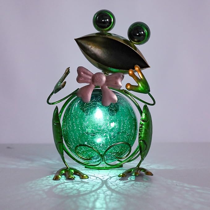 MUMTOP Frog Garden Decor, Frog Solar Lights Outdoor Decorative Waterproof with Crackle Glass Globe and Bowknot Yard Ornaments for Tabletop Garden Lawn Outside Porch Home Decorations
