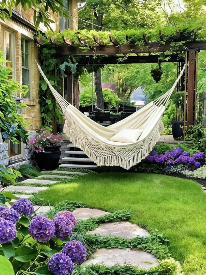 Macrame Double Hammock with Heart Motif, 79 x 59 in (200 x 150 cm) – 2-Person Boho Fabric Hammock, Ropes & 2 S-Hooks Included, Indoor/Outdoor Patio Porch Garden Beach Décor (Beige)