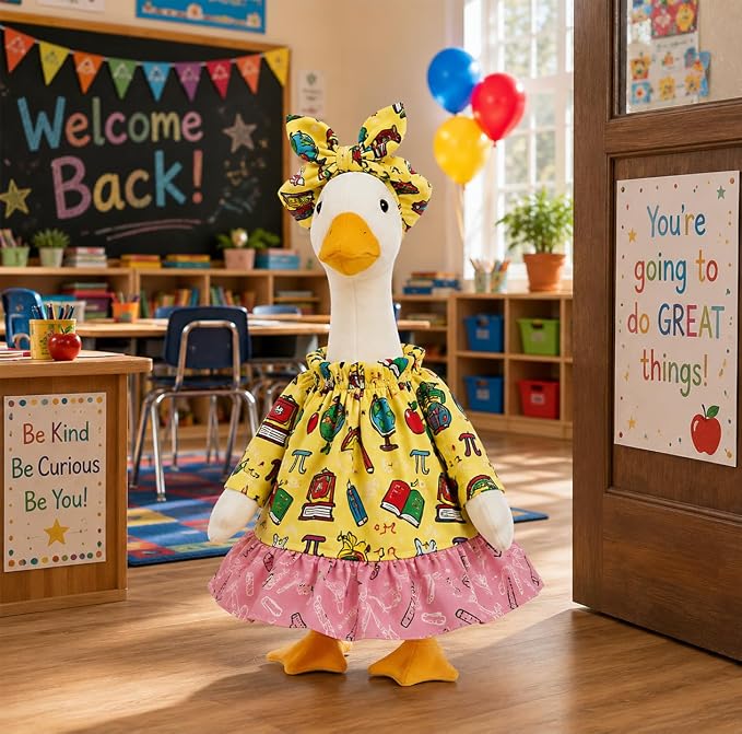Back to School Porch Goose Outfit, 2Pcs/Set Yard Goose Clothes for 23" Statue Patio Lawn Garden School Classroom Decor