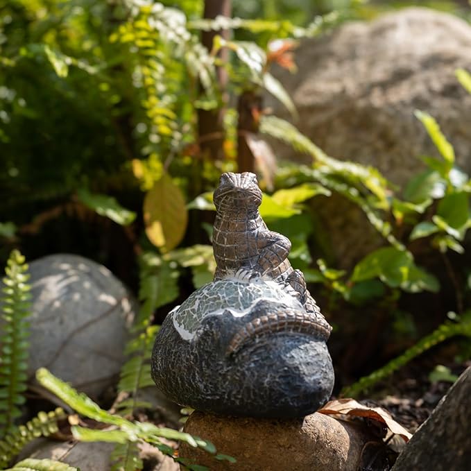 Rezpuao Solar Garden Outdoor Statues Lizard with LED Lights - Lawn Decor Lizard Statue for Patio, Balcony, Yard Ornament - Unique Housewarming Gifts