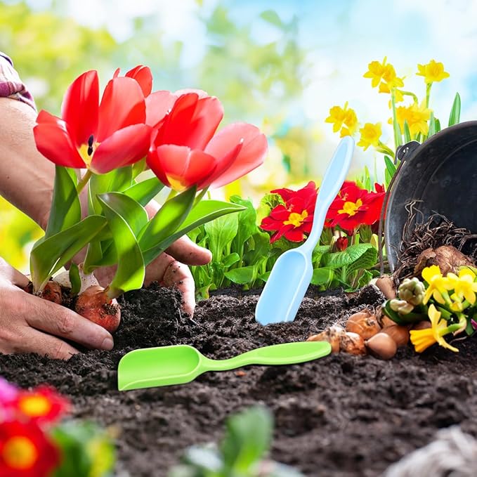 Sosoport Portable Soil Scoop Lightweight Gardening Shovel Mini Planting Spatula for Flowers Garden Beds Easy Carry and Storage 5.90X1.96X1.18In