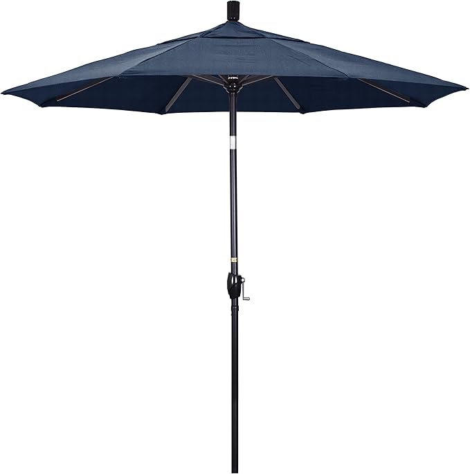 California Umbrella 7.5' Round Aluminum Market Umbrella, Crank Lift