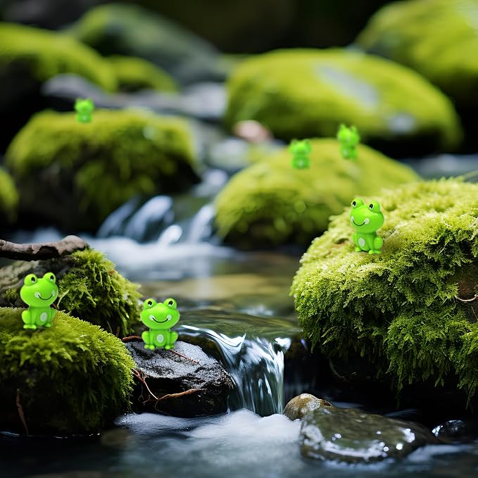 200 Pack Mini Green Plastic Frogs, Small Frog Figurine Tiny Frogs to Hide Fairy Garden Miniature Dollhouse Home Decor Frog Decorations