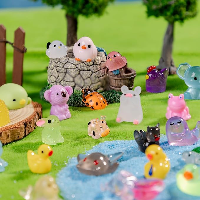 150 Pcs Mini Resin Animals Variety Pack,Assorted Tiny Figurines for Dollhouse Miniature Landscapes and Garden Decor
