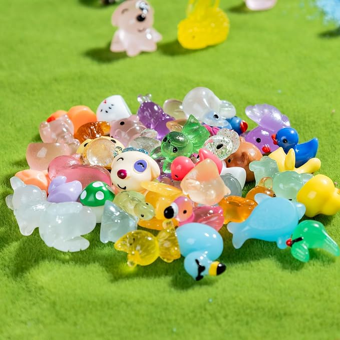 150 pcs Mini Resin Animals Many Styles Variety Tiny Animals Figures Miniature Little Small Animal Figurines Bulk for Micro Fairy Garden Landscape Accessories Hide Crafts Decor Aquarium