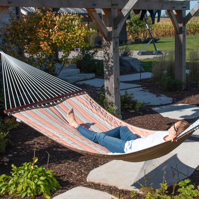 Vivere Fade Resistant Quilted Hammock with Spreader Bars - 450 lb Capacity (Cameo)