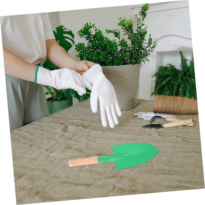 BESPORTBLE 10pcs Wooden Handle Gardening Shovels Multifunctional Trowels for Planting Weeding and Soil Preparation Lightweight Garden Tools Green Red