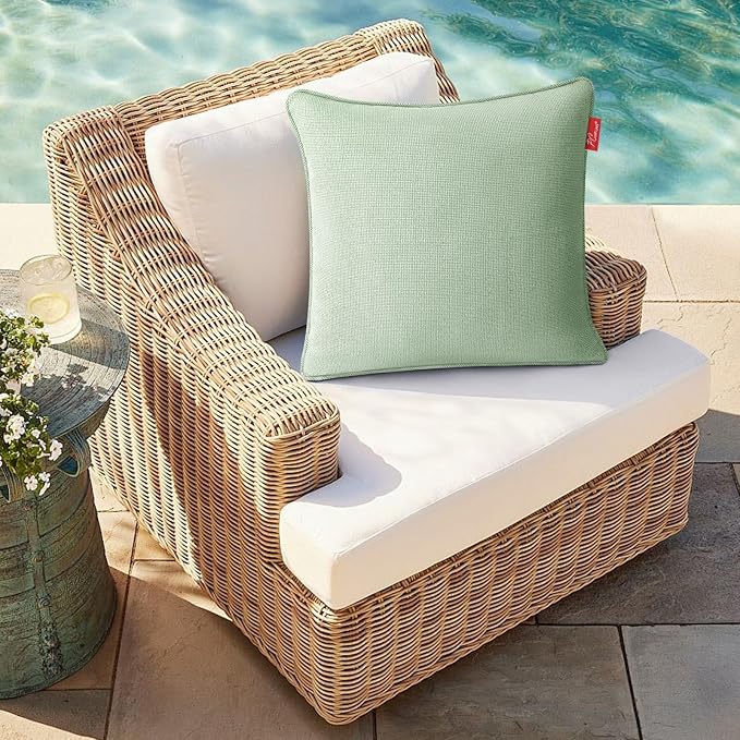 Pack of 4 Outdoor Throw Pillows,18x18 Inch All-Weather Water-Resistant Patio Pillows with Inserts,Decorative Pillows for Patio Furniture,Couch,Sofa,Poolside,Light Green