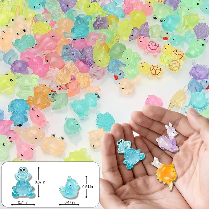 QUMMFA 100 Pcs Mini Resin Animals Glow in The Dark Tiny Ducks to Hide, Luminous Small Animal Figurines Bulk for Aquarium Decorations, Various Animals with a Storage Box, Fairy Garden Accessories