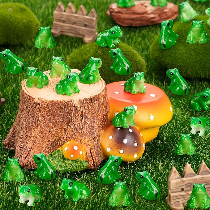 120 PCS Mini Resin Frogs Green Frogs Figurines for Model Fairy Garden | Model Fairy Garden Miniature Moss Landscape Display, DIY Terrarium Crafts, Home Decor, Hiding Game