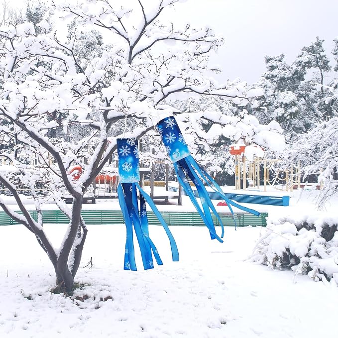 NOVWANG 2 Pcs Winter Snowflake Windsocks, 40 Inch Christmas Windsock Winter Outdoor Hanging Decoration Flag for Yard Garden Patio Balcony Porch Home Decor
