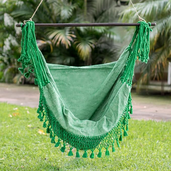 NOVICA Kelly Green Sustainable Cotton Hammock Swing Chair with Spreader Bar and Macrame Fringe, 'Take Me to The Forest'