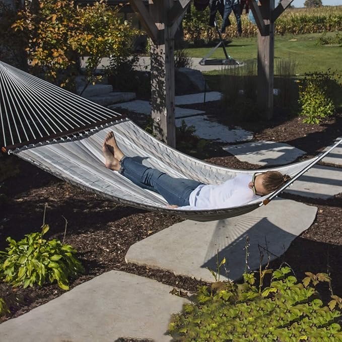 Vivere Fade Resistant Quilted Hammock with Spreader Bars - 450 lb Capacity (Dove)