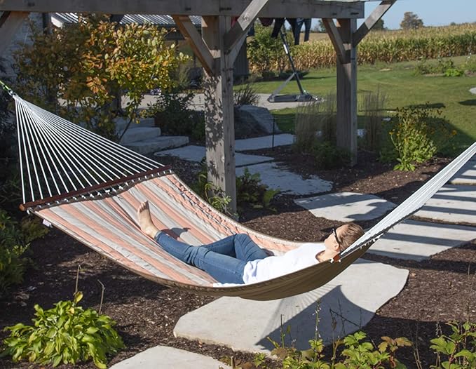 Vivere Fade Resistant Quilted Hammock with Spreader Bars - 450 lb Capacity (Cameo)