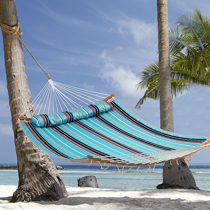 Giantex Hammock with Detachable Pillow Outdoor Hanging Chair, Patio Hammock w/Curved Bamboo Spreader Bar, Steel Chain, Hammocks Swing for Backyard, Beach, Garden (Blue)