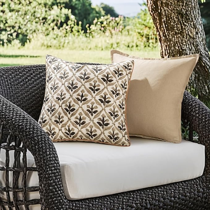 MIULEE Pack of 2 Decorative Outdoor Waterproof Throw Pillow Covers Flower Print Chic Boho Accent Pillow Covers for Square Garden Patio Cushion 20x20 Inch, Coffe-Brown