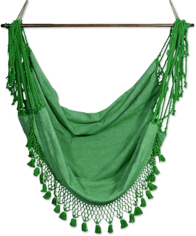 NOVICA Kelly Green Sustainable Cotton Hammock Swing Chair with Spreader Bar and Macrame Fringe, 'Take Me to The Forest'