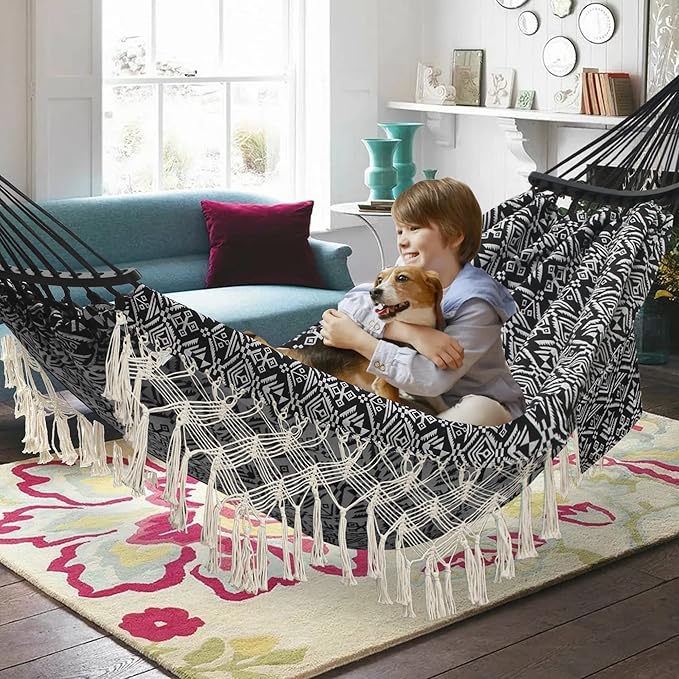 2 Person Hammock with Pillow,Indoor Hammocks with Portable Carry Bag Deluxe Macrame Fringe,Curved Spreader Bar,Side Pocket,Polycotton Fabric,Up to 450Lbs for Patio,Porch,Backyard,Beach,Outdoor