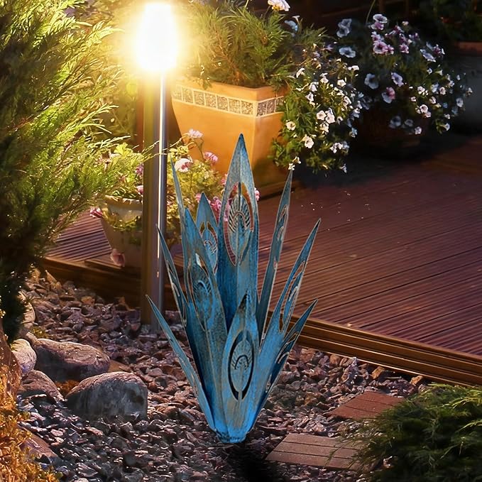 Jesokiibo 2PCS Metal Agave Plant Outdoor Decor,Large Tequila Rustic Sculpture Garden Art Yard Statue - Outdoor Decoration Courtyard Garden Lawn Ornament Stakes Gift