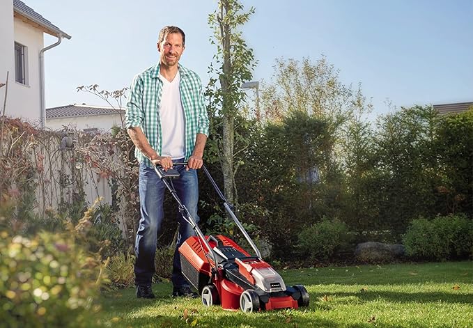 Einhell Cordless lawnmower GE-CM 18/30 Li Kit Power X-Change (18 V, 30 cm cutting width, up to 150 m², brushless, 25L collection bag, 30-70 mm cutting height, incl. 3.0 Ah battery and charger)