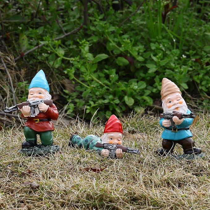 Military Garden Gnomes, Garden Statues Gnome with Gun, Funny Army Gnomes Soldiers Tactical Statue for Indoor Outdoor, Patio, Yard, Lawn, Christmas Ornaments, Home Décor