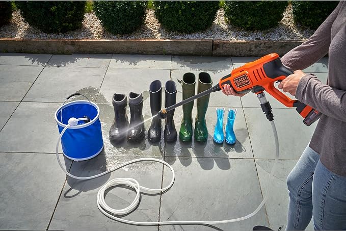 Black+Decker BZOB1-XJ Folding Bucket (Fits Battery Pressure Washer BCPC18D1 and BCPC18B, Water Removal Without Water Connection, Foldable Water Bucket for Garden, Outdoor, Camping), Blue/White