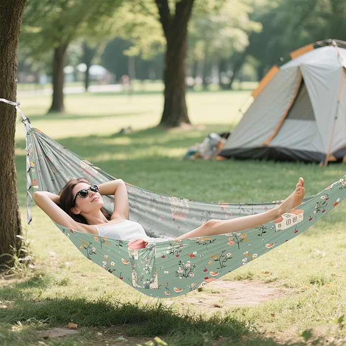 Camping Hammock Outdoor Hammocks for Outside House Bird Beach Trees Portable Lightweight with Pockets Tree Straps Indoor