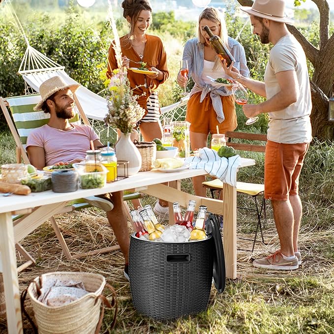 Tangkula 9.5 Gal Cooler Bar Table, Patio Wicker Ice Cool Bar Table, Outdoor Rattan Bar Table with Ice Bucket, Ice Bucket with Side Handles & Lid, Beer & Wine Cooler for Party, Poolside, Deck, Yard