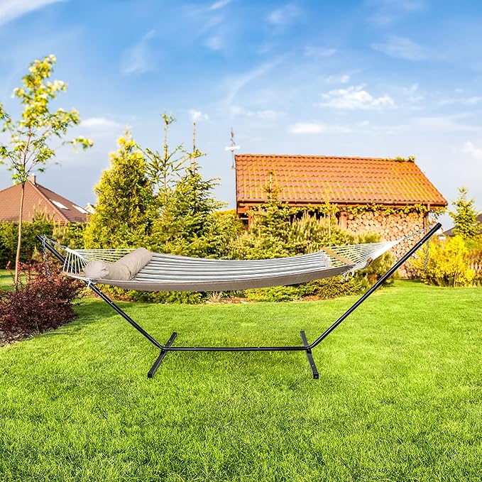 Sunnydaze Outdoor Hammock with Spreader Bar - 450-Pound Capacity Curved Spreader Bar Hammock - Neutral Stripe