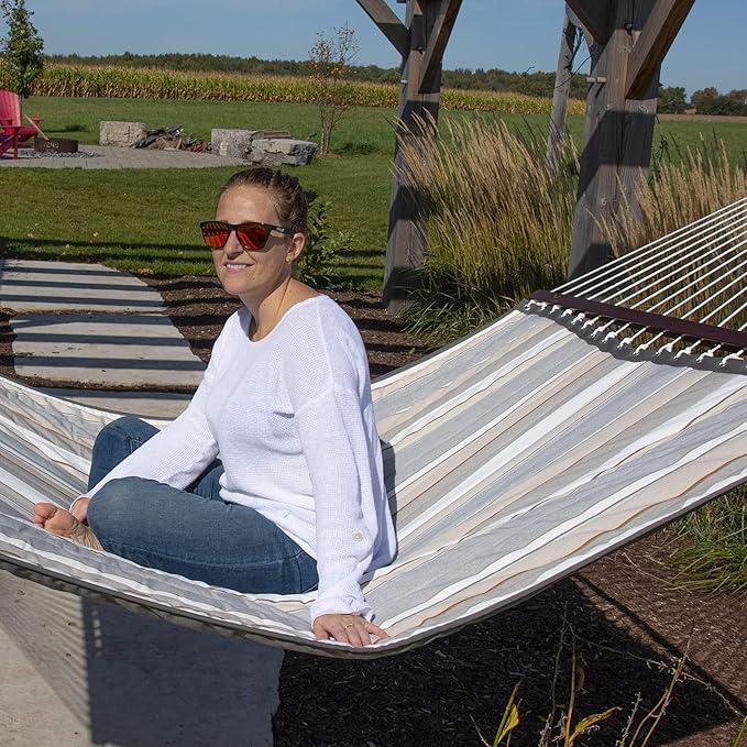 Vivere Fade Resistant Quilted Hammock with Spreader Bars - 450 lb Capacity (Dove)