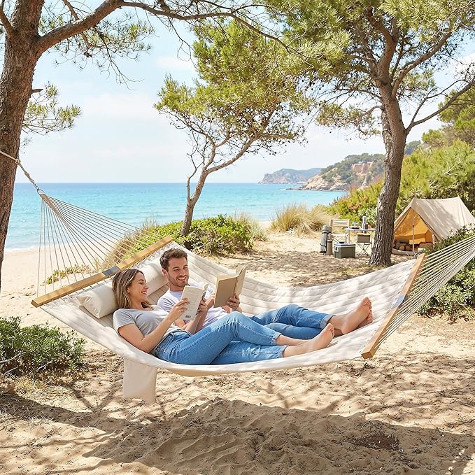 Outsunny Outdoor Hammock, 2-Person Hammock with Head Pillow and Pad, Wood Spreader Bars, 440 lbs Capacity, for Patio Yard Garden, 128" x 55", Cream White