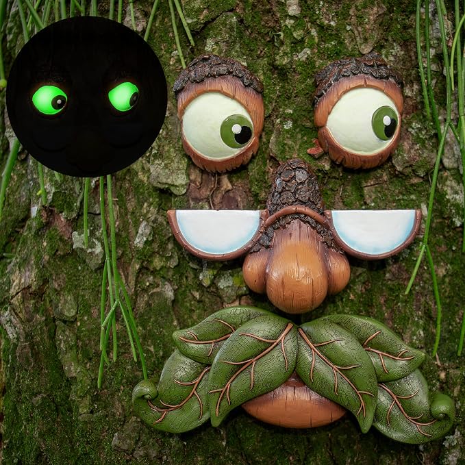 Tree Faces Decor - Outdoor Yard Art Garden Decoration - Unique Peeker for Outdoors and Indoors - Old Man Tree Hugger Art