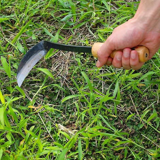 KAKURI Japanese Weeding Sickle Hoe Garden Tool 4.7", Made in Japan, Nejiri Gama Hand Weeder for Scraping and Cutting Weeds, Razor Sharp Laminated Japanese Carbon Steel Blade