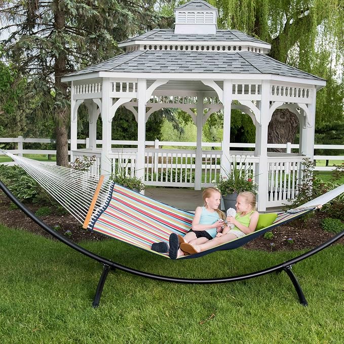 Vivere Fade and Weather-Resistant Quilted Hammock with Spreader Bars - 450 lb Weight Capacity